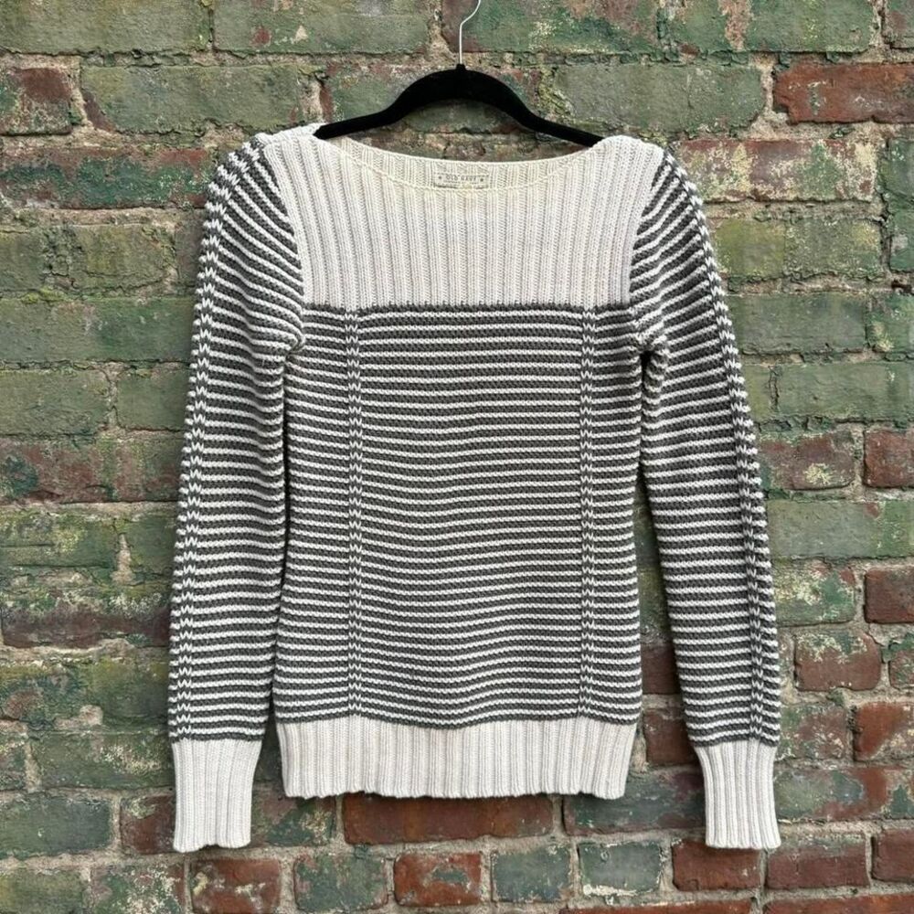 Y2K Old Navy‎ Sweater Women's Size Small Stripe Knit White Green 2007 Winter